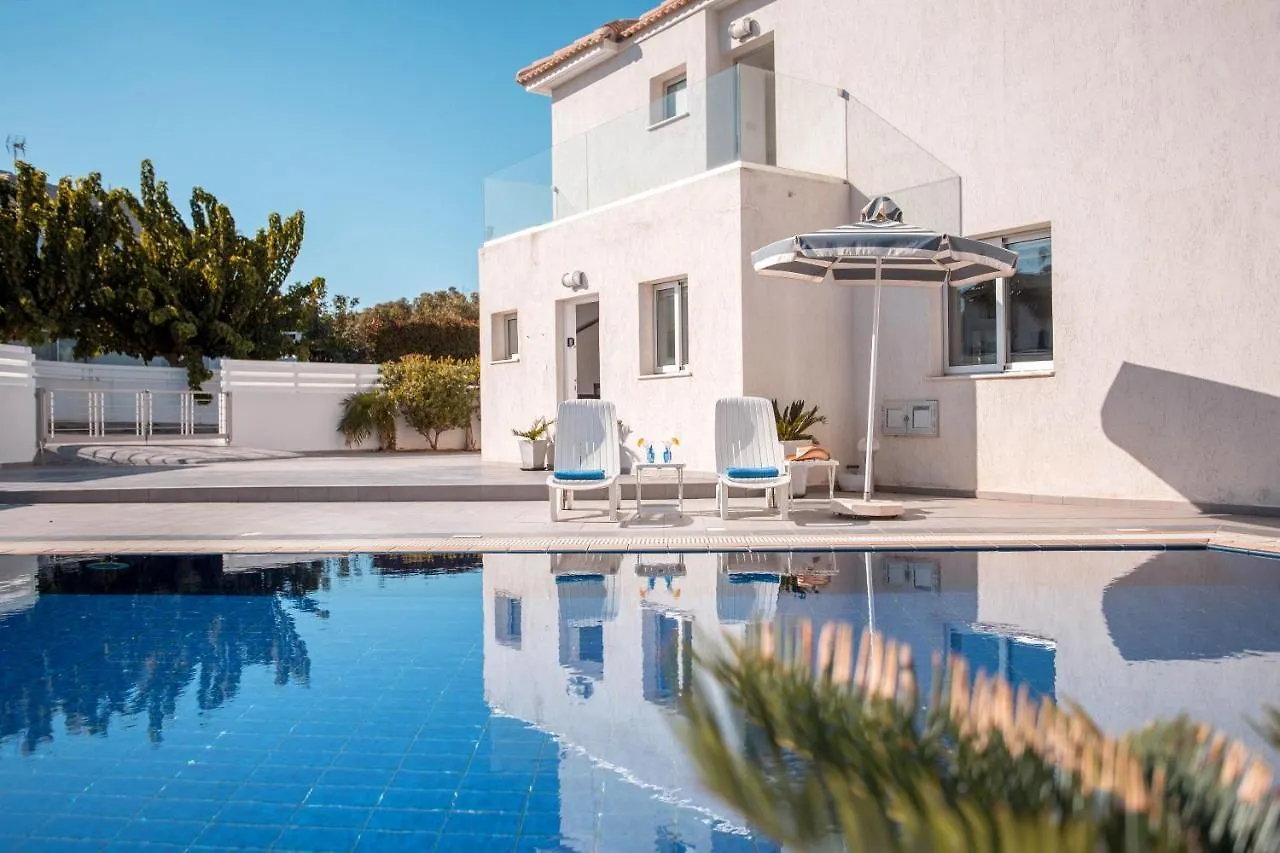 Villa Hibiscus Protaras 0*,
